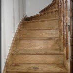 Décapage d'un escalier en bois